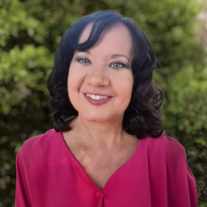 Elizabeth  Jones Photo