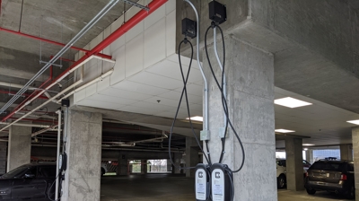Commercial EV charger Photo