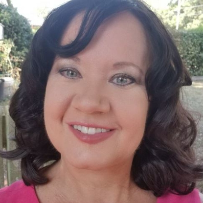 Elizabeth Jones Photo